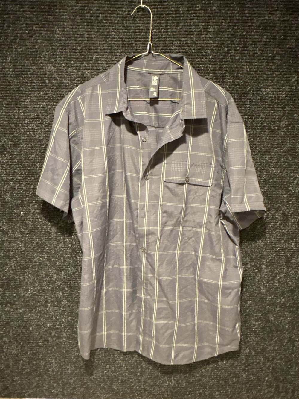 Mountain Hardwear Men's Plaid Short Sleeve Button Down Shirt XL